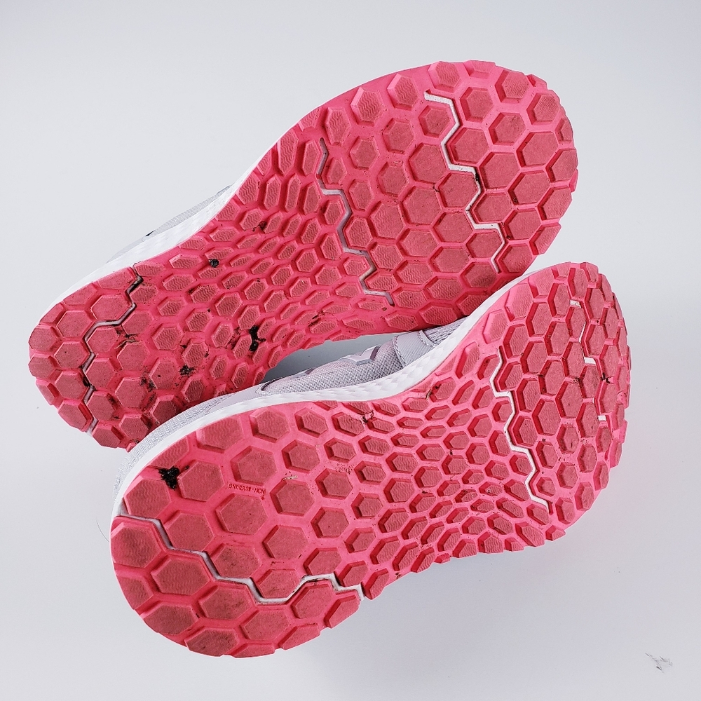 New Balance 520v5 Fresh Foam Running Shoe - Picture 8 of 9